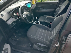 DaciaLogan 3 an 2023 km 12000 reali  - imagine 4