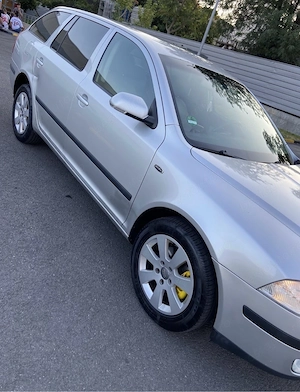 Skoda Octavia 2008 2.0TDI Automata - imagine 4