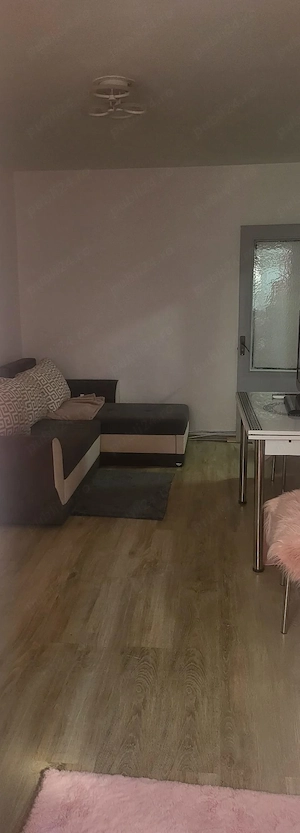 Închiriez apartament  - imagine 2