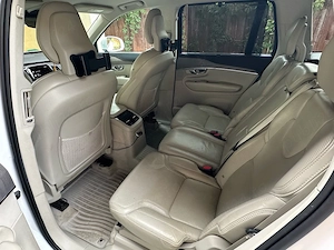 VOLVO XC90 T8 plug-in hybrid 