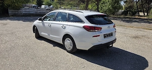 Hyundai i30 1,6 CRDI - imagine 4
