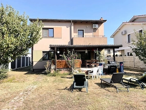 Casa individuala, 130mp utili si 650mp teren - Super pozitie Mosnita Noua - imagine 2