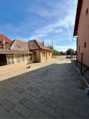 Casa 5 camere + teren 720 mp + garaj 2 mașini | Sânnicolau Mare, Str. Alba Iulia - imagine 5