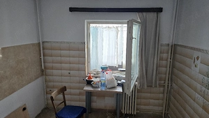 Vand apartament 2 camere et. 3 - imagine 7