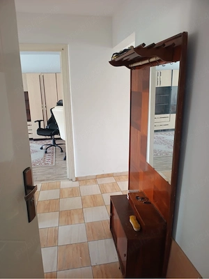 Închiriez apartament cu 3 camere în cartier Manastur  - imagine 2