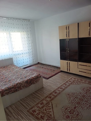 Închiriez apartament cu 3 camere în cartier Manastur  - imagine 3