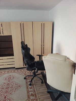 Închiriez apartament cu 3 camere în cartier Manastur  - imagine 6