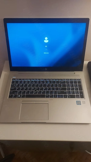Laptop HP Elitebook model slim
