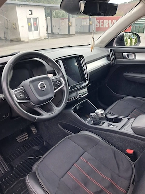 Volvo XC40 2.0 TDI 4x4 - imagine 6