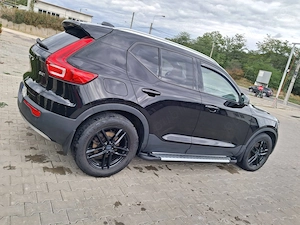 Volvo XC40 2.0 TDI 4x4 - imagine 4