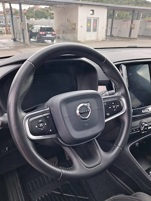 Volvo XC40 2.0 TDI 4x4 - imagine 5