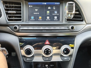 Hyundai Elantra 2019, 35000 km - imagine 7