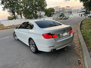 BMW F10   Piele   Tabletă Mare   Cameră   Jante R19   Full Electric