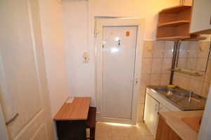 garsoniera zona Modern, 21 mp, 250 euro - imagine 5