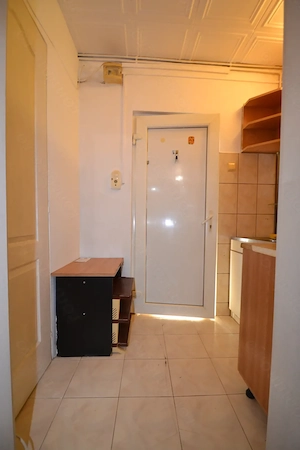 garsoniera zona Modern, 21 mp, 250 euro - imagine 6
