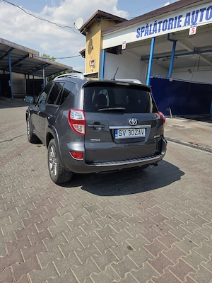 Vand SUV Toyota RAV4 - imagine 3