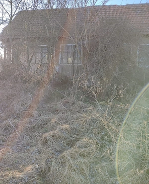 vand teren cu casa