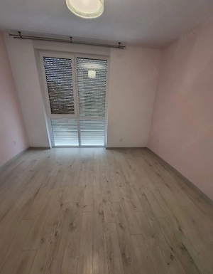 Apartament 3 camere | Direct de la Proprietar | Grădină | Terasa acoperita 16 mp | 2 Locuri parcare - imagine 4