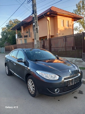 Vând Renault megane fluence  - imagine 2
