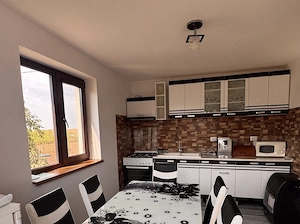 Casă P+1 mobilată, 4 dormitoare, curte 2.194 mp, oază de liniște - imagine 5
