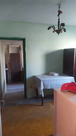 Vând apartament cu 3 camere - imagine 2