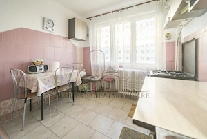 Bloc reabilitat, Nicolae Grigorescu,loc de parcare,spatios,posib. modernizare - imagine 3