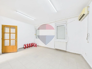 Casa cu 8 camere de vanzare | rezidential si comercial | Nerva Traian - imagine 10