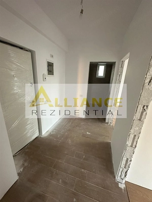 Young residence garsoniera decomandata oferta - imagine 10