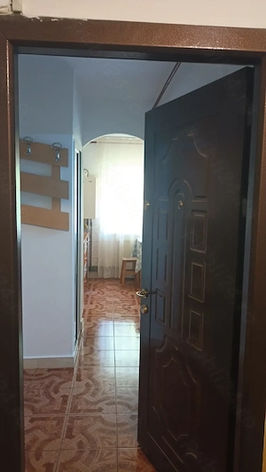 Garsoniera de inchiriat - imagine 3