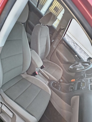 Vw golf 6 motor 1.4 benzina  80 cp euro  5  an 2011 - imagine 8