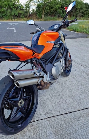 MV Augusta Brutale 910  - imagine 5