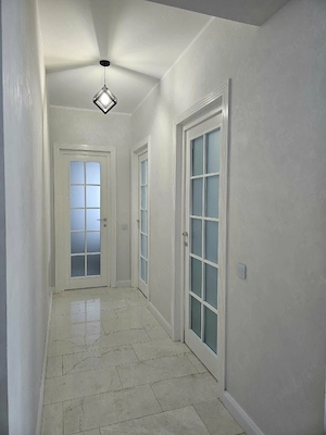 Apartament de închiriat .