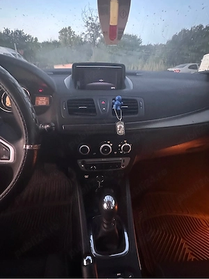 Vand Renault Megan 3 masina personala primul proprietar in Romania  - imagine 4