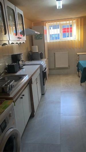 Inchiriez o camera cu dependinte unui baiat ,pe termen lung,in zona Grivitei. - imagine 3