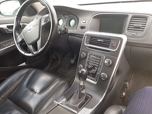 Vand Volvo S60, an fabricatie 2013 - imagine 2