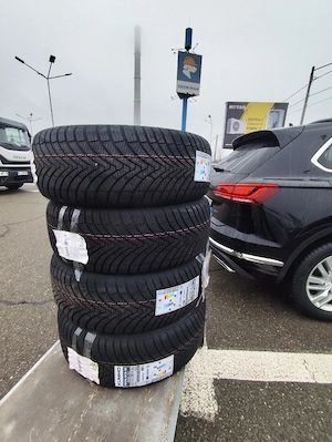VW Touareg R-Style 3.0 TDI 231 CP AG8 4Motion   - imagine 4