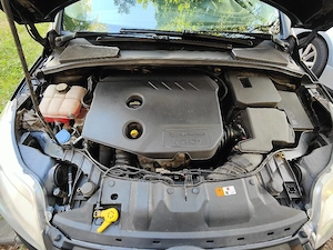 Vând Ford Focus Combi 2011 1.6TDCi, Euro 5. Stare tehnică f. bună, revizie + distribuție reînnoite.  - imagine 6