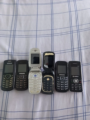 Lot De 6 Telefoane