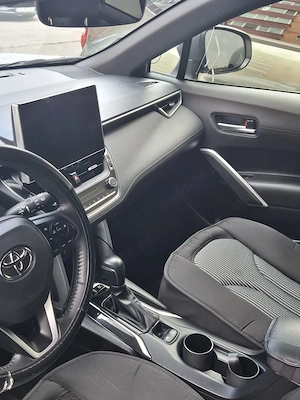 Vand Toyota Corrola Cross 2023  ,2.0 hibrid,dynamic  ,primul propietar  - imagine 5