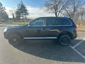 Vând Volkswagen Touareg