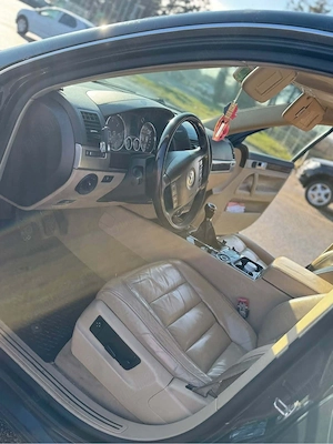 Vând Volkswagen Touareg - imagine 2