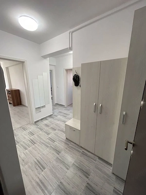 Inchiriez apartament cu 2 camere decomandat - imagine 4