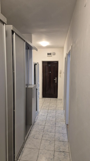 Inchiriez apartament 2 camere - imagine 2