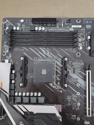 Placă de bază Gigabyte AORUS A520 ELITE (Rev. 1.2)