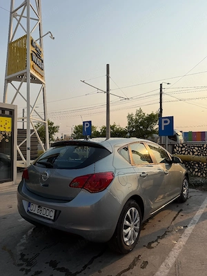 Opel Astra J, 1,4 benzina, an 2011 - imagine 5