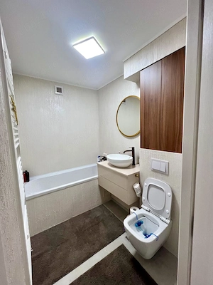 Apartament Lux 3 Camere Regim Hotelier - Vizavi de Pallas - imagine 7