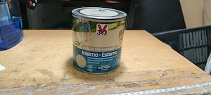 Lac pentru pardoseli V33 Pardoseli interioare exterioare     nisip cărămidă 0,5 L 