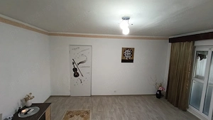 Apartament de vanzare 2 camere Ramnicu Sarat zona Toamnei - Piata centrala - imagine 4
