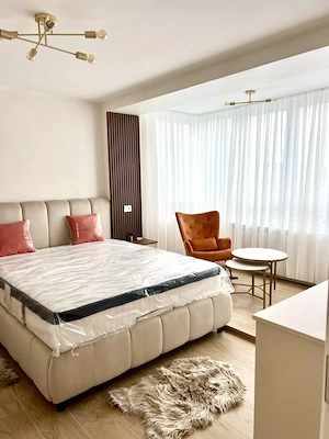 Apartament  lux 3 camere zona PALAS MOLL pentru sf PARASCHEVA - imagine 3