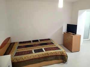 Vand apartament 2 camere decomandat - imagine 2